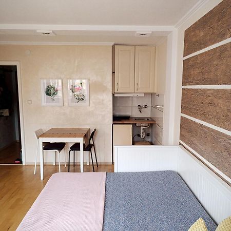 Apartment Am Bach Augsburg Buitenkant foto