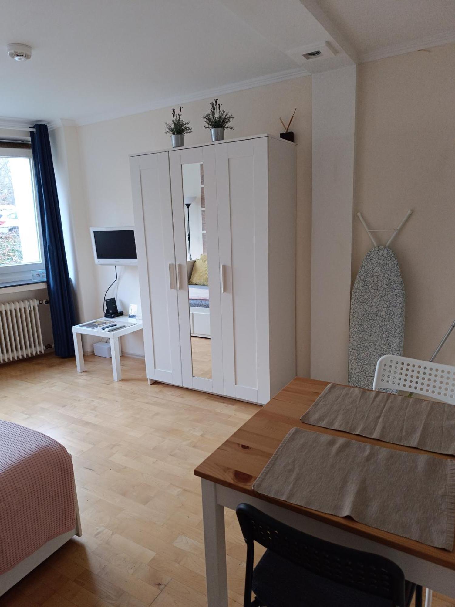 Apartment Am Bach Augsburg Buitenkant foto